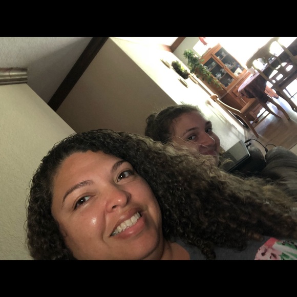 Meet your Posher, Kareema - Picture 2 of 2